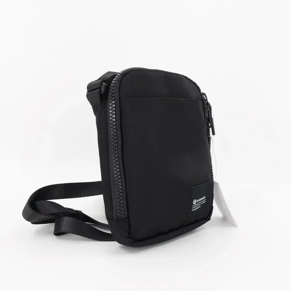 Lululemon Easy Access Crossbody Bag 1.5L Black - Picture 16 of 16